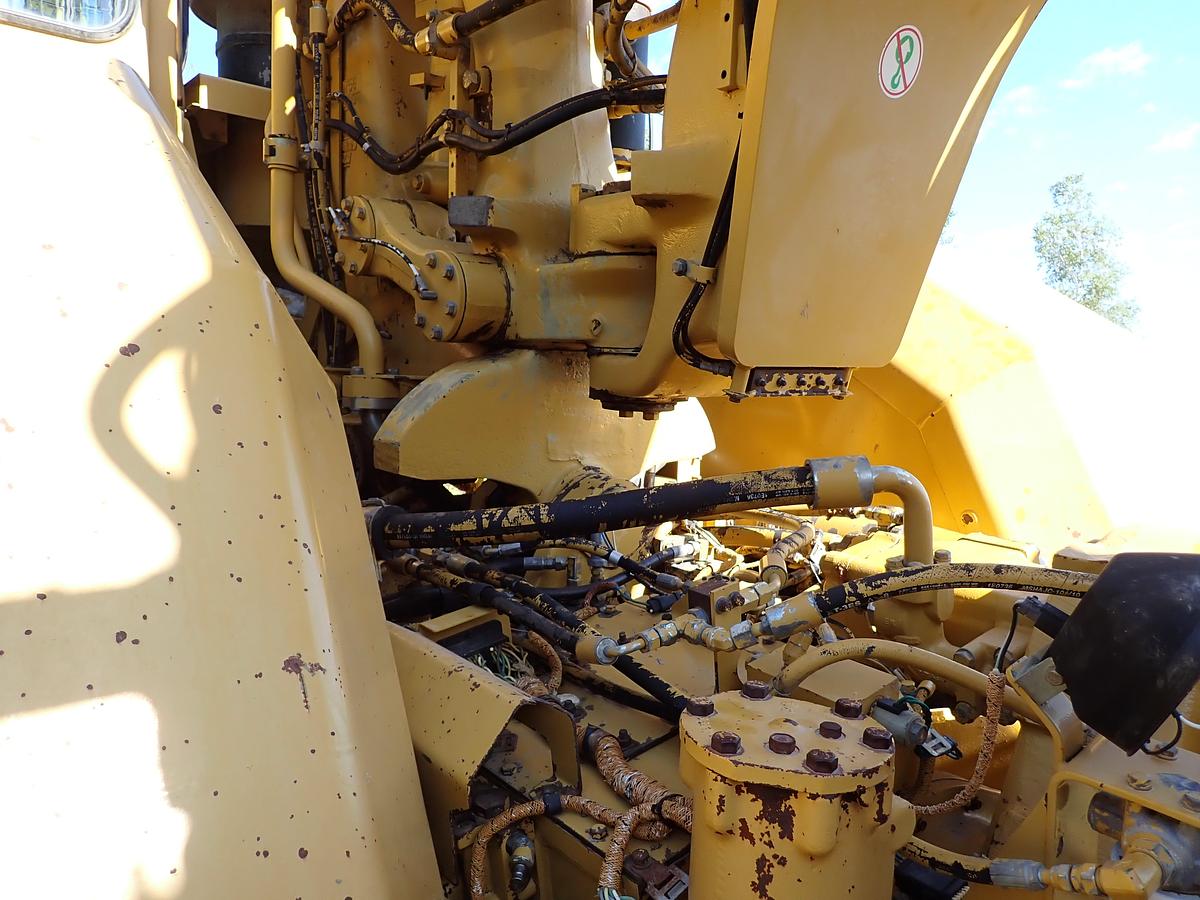 Used 2007 CAT 621G Motor Scraper