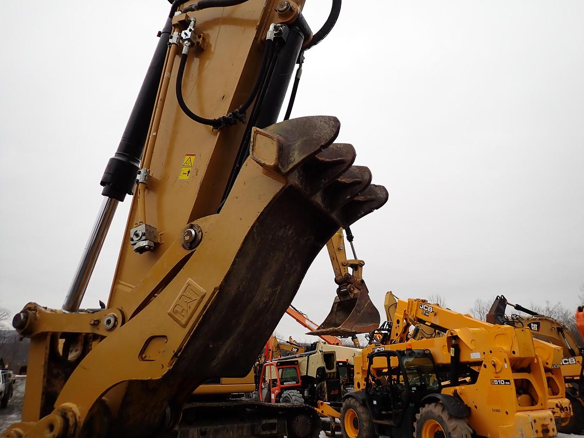 Used 2017 CAT 335F LCR Hydraulic Excavator w/ PROGRESSIVE THUMB!