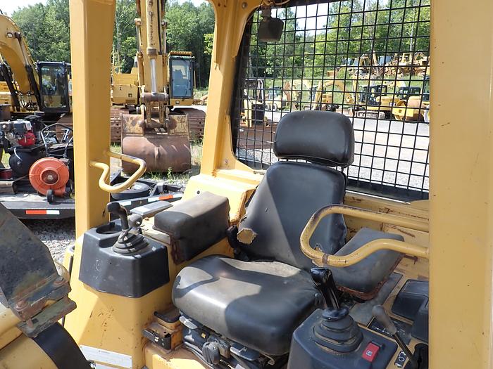 Used 2005 CAT D5G LGP