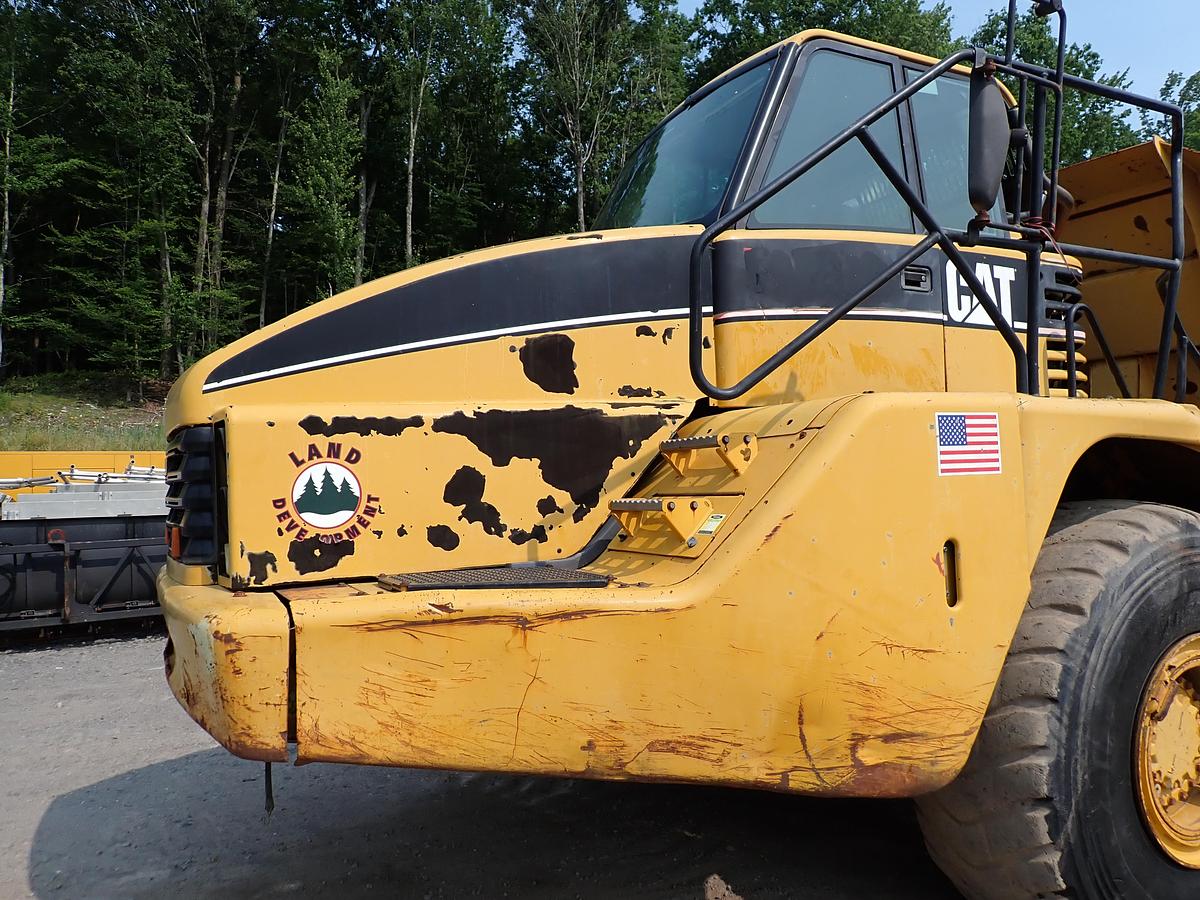 Used 2006 CAT 735