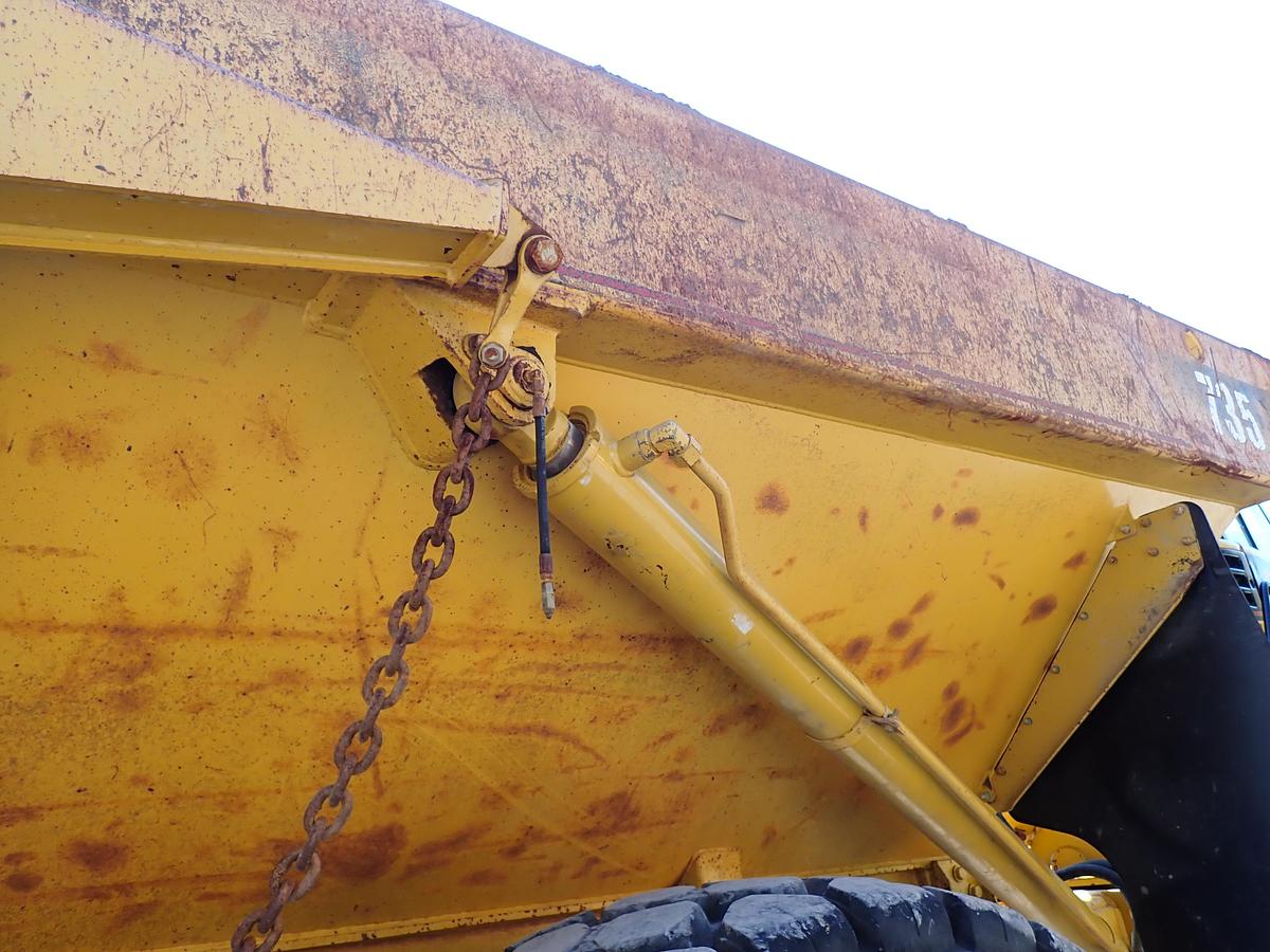 Used 2004 CAT 735 Articulated Haul Truck