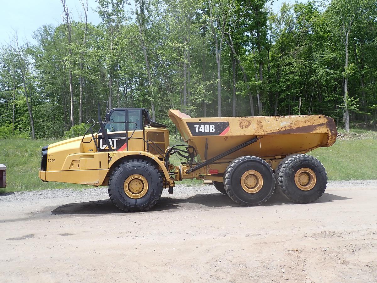 Used 2015 CAT 740B Articulated Haul Truck