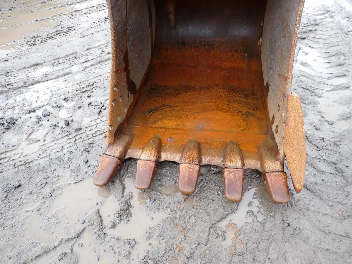 Used 2020 John Deere 300G LC Hydraulic Excavator