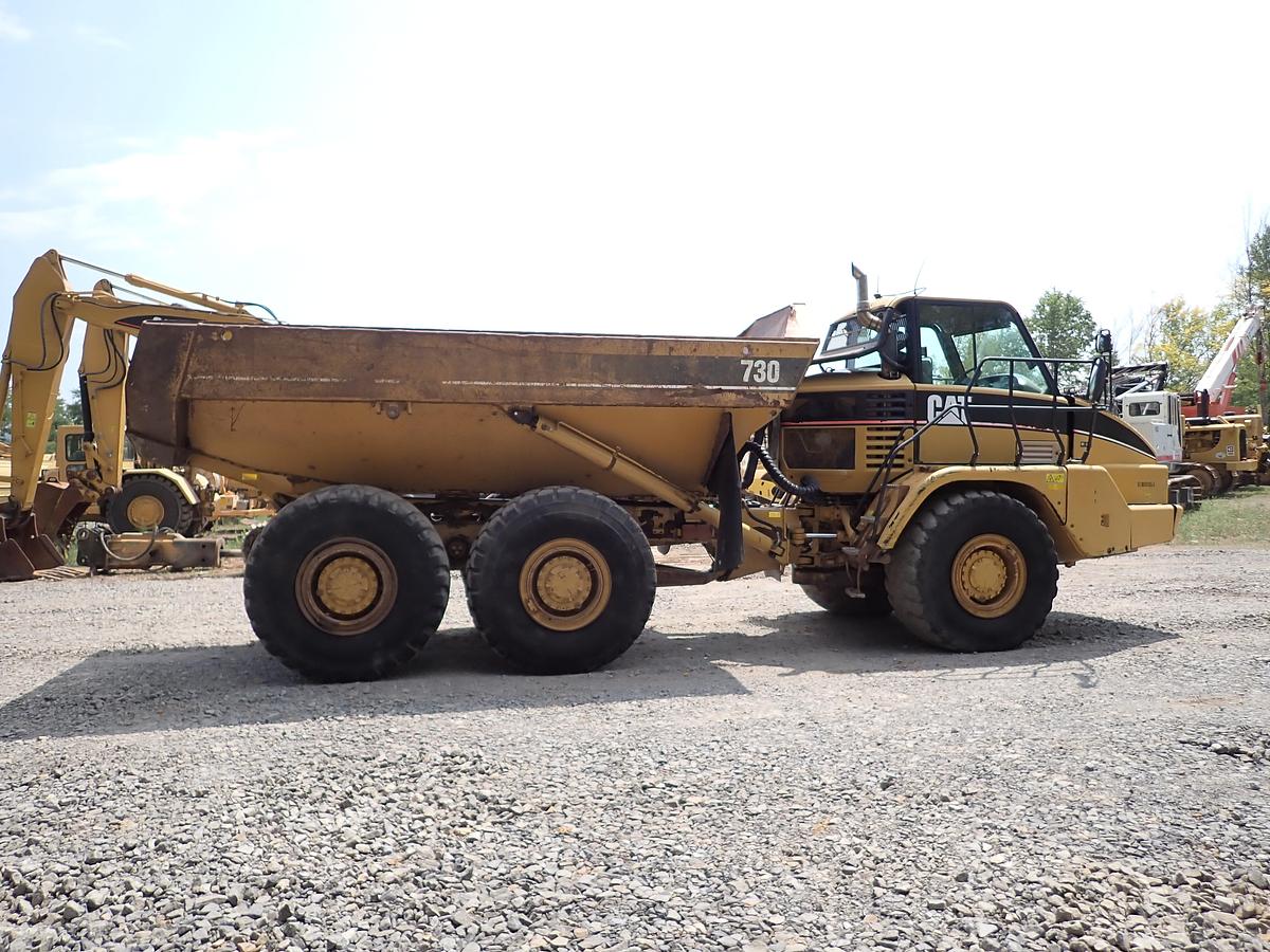 Used 2006 CAT 730