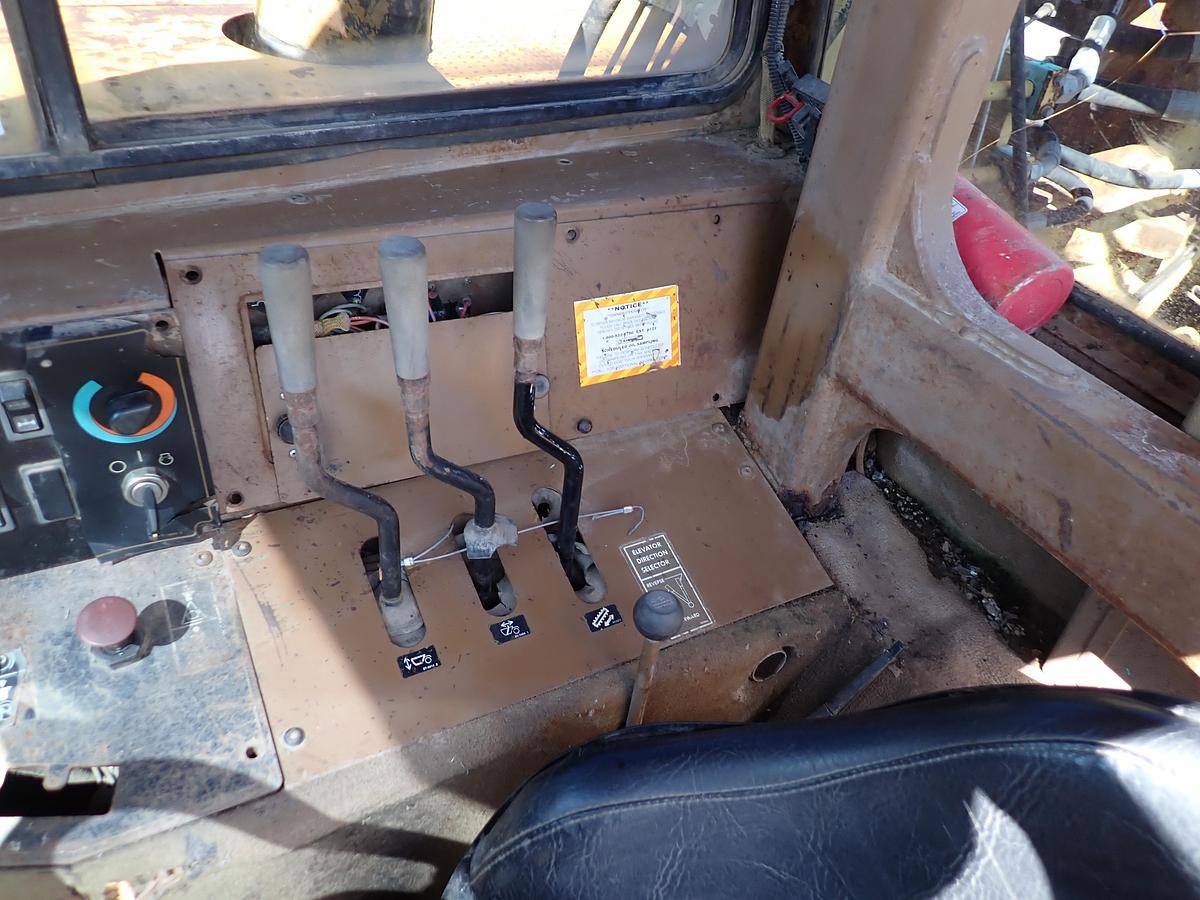 Used 1998 CAT 615C II Elevating Scraper