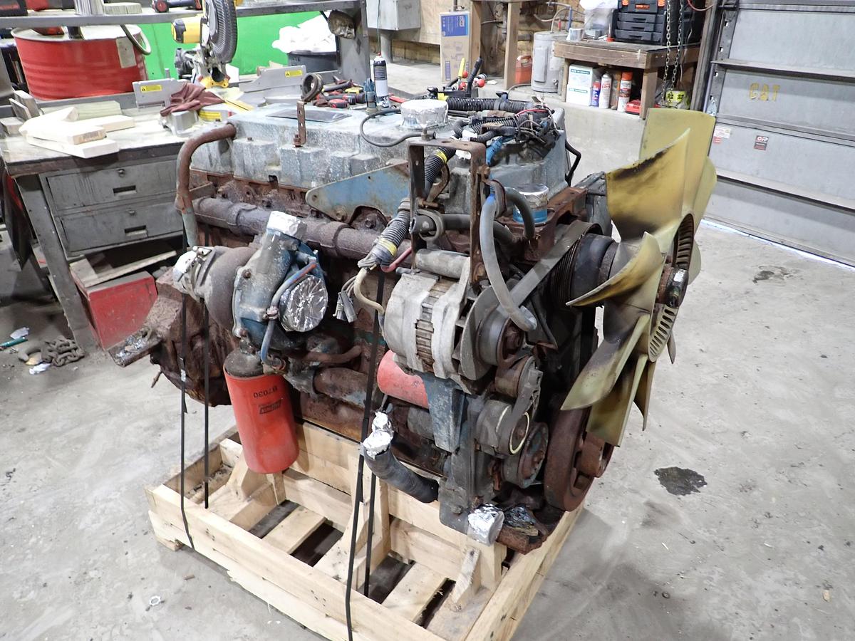 Used 1998 International DT530E Diesel Engine 275 HP 23K ORIGINAL MILES!