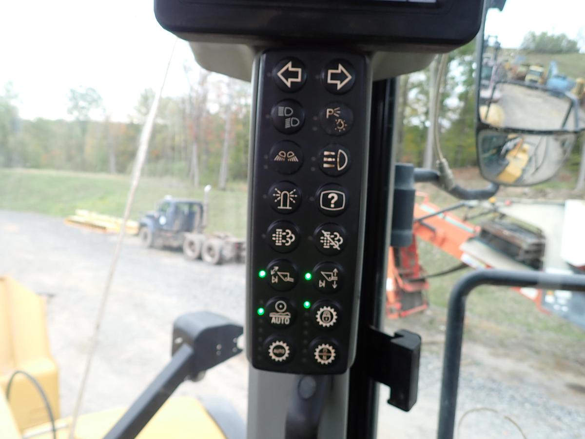 Used 2015 CAT 982M Wheel Loader