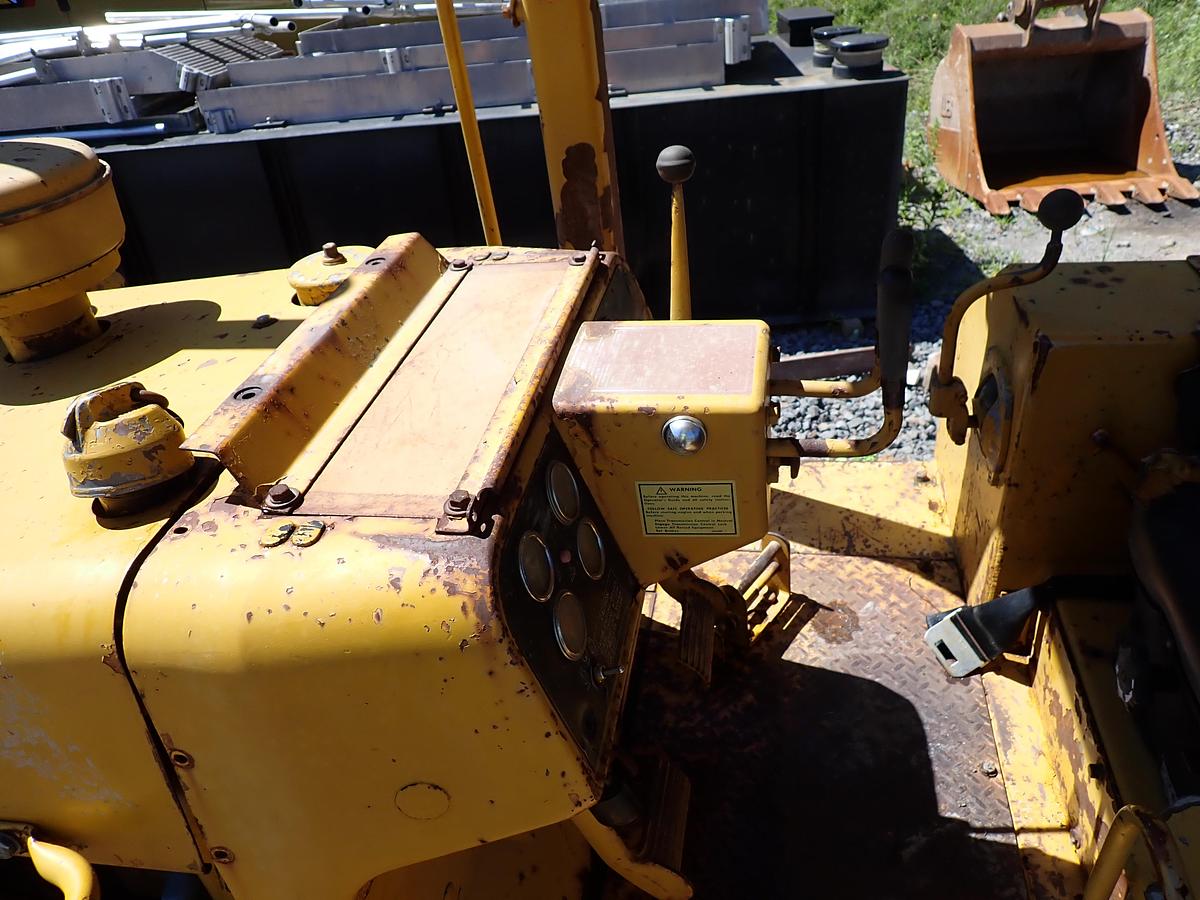 Used 1978 CAT D5B Crawler Dozer WINCH