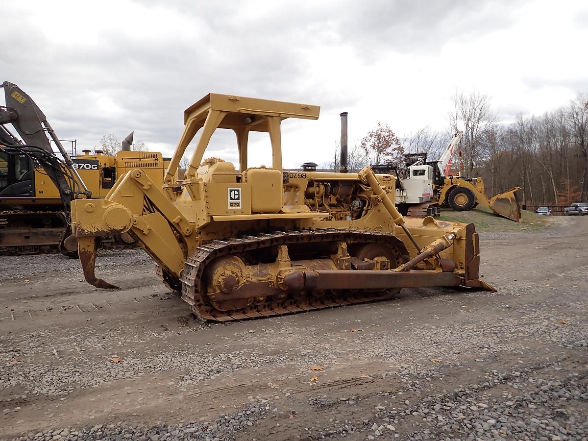 Used 1980 CAT D7G Crawler Dozer w/ RIPPER!