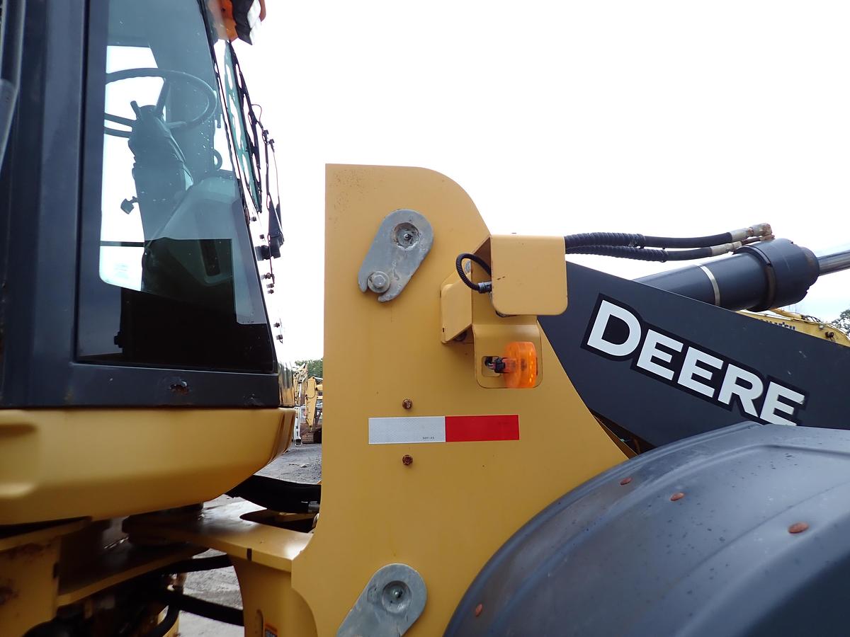 Used 2021 John Deere 724P Wheel Loader QUICK COUPLER