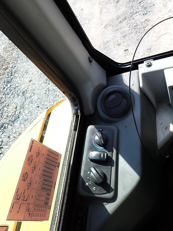 Used 2016 CAT 304E2 CR Mini Excavator HYDRAULIC THUMB!