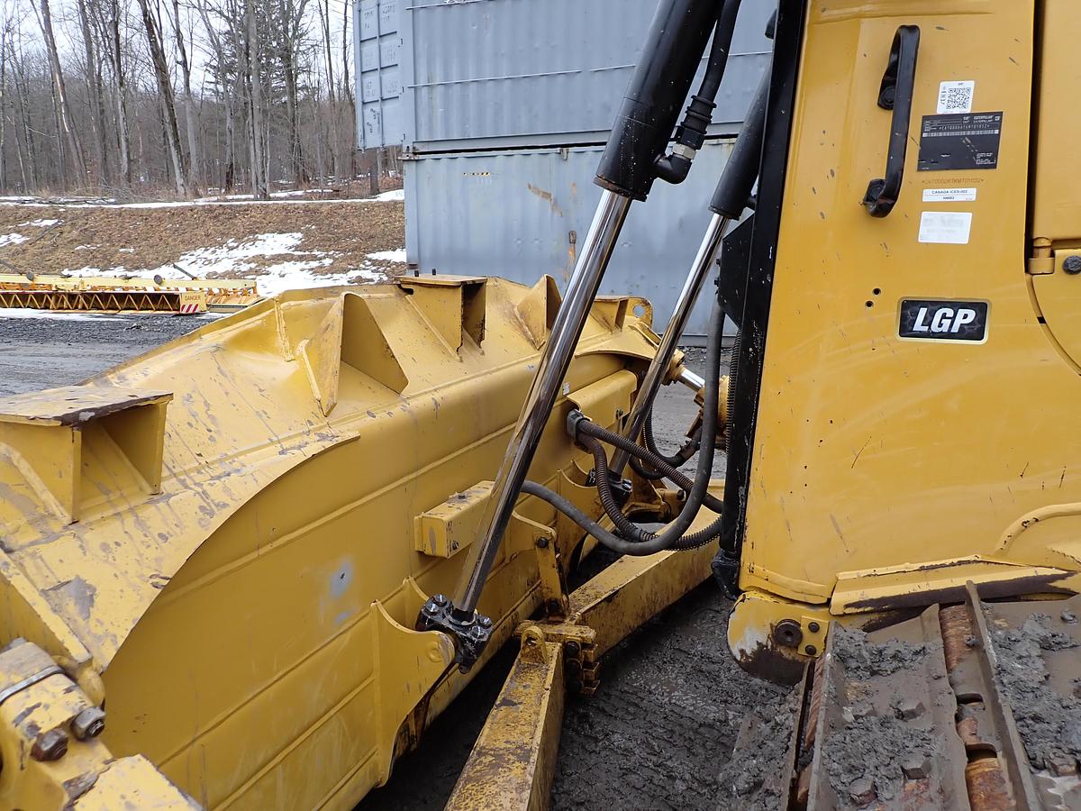 Used 2022 CAT D6 LGP Crawler Dozer 