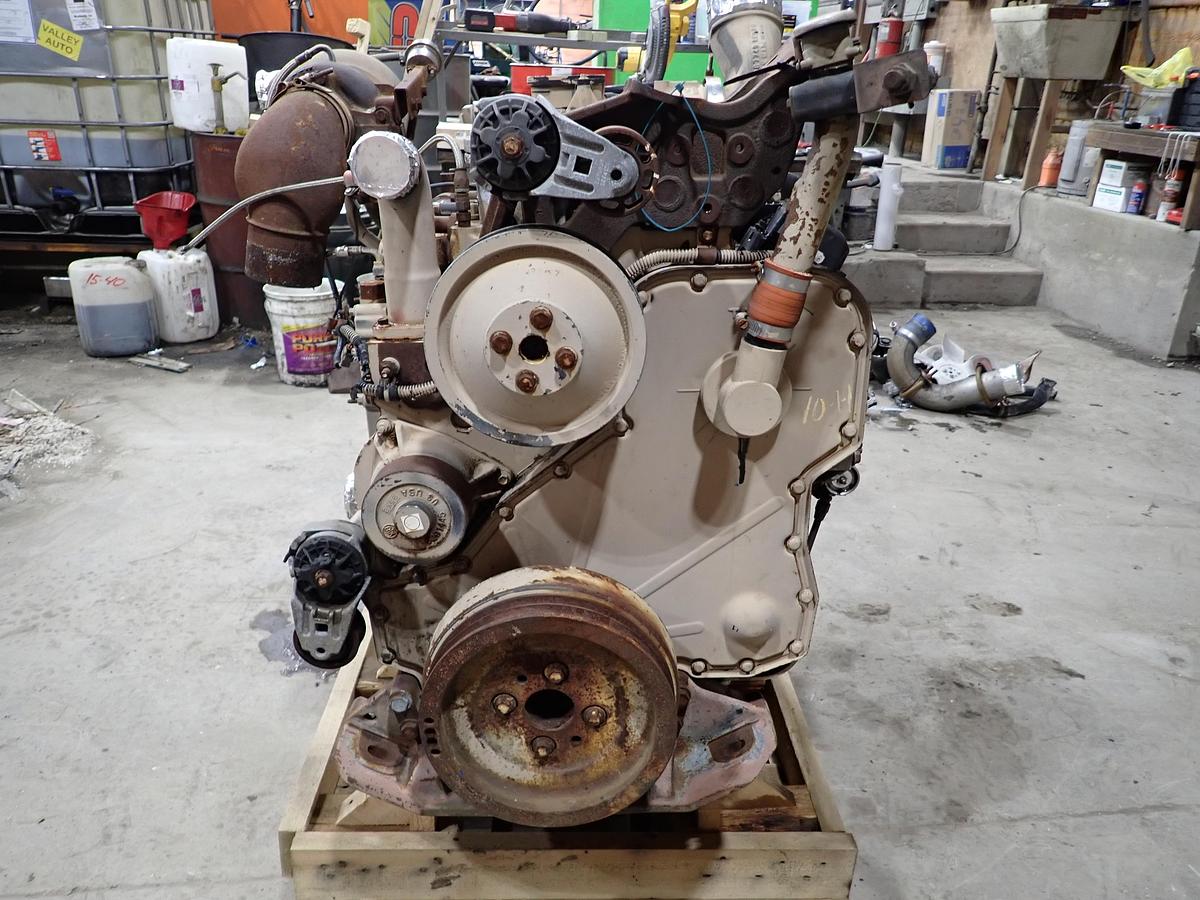 Used 2013 Cummins ISC 300E