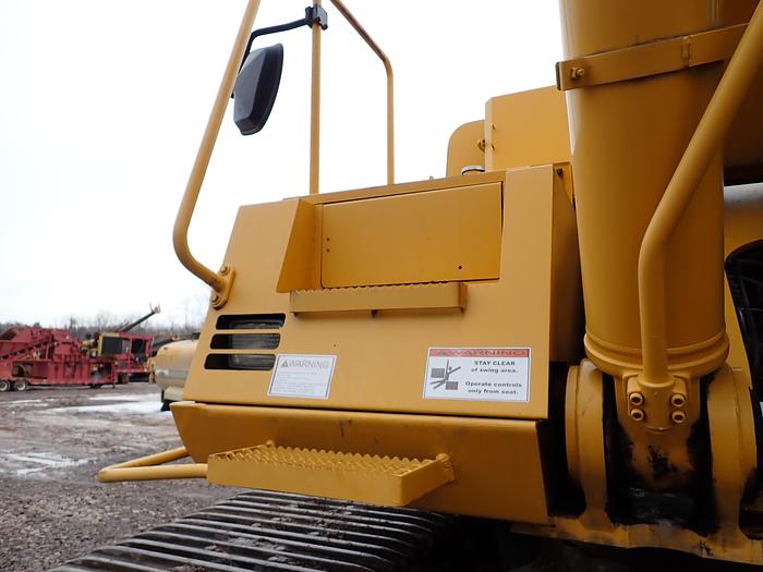 Used 2004 John Deere 600C LC Excavator