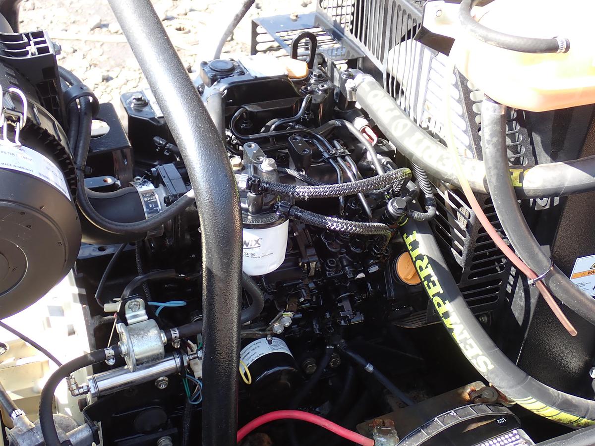 Used 2013 Doosan P90WIRU 90 CFM Air Compressor