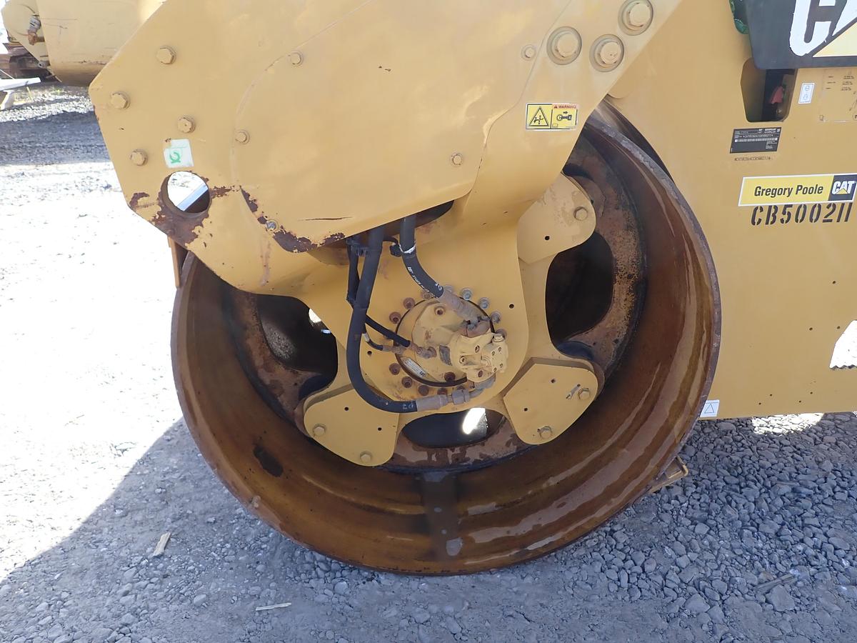 Used 2015 CAT CB64 Double Drum Roller