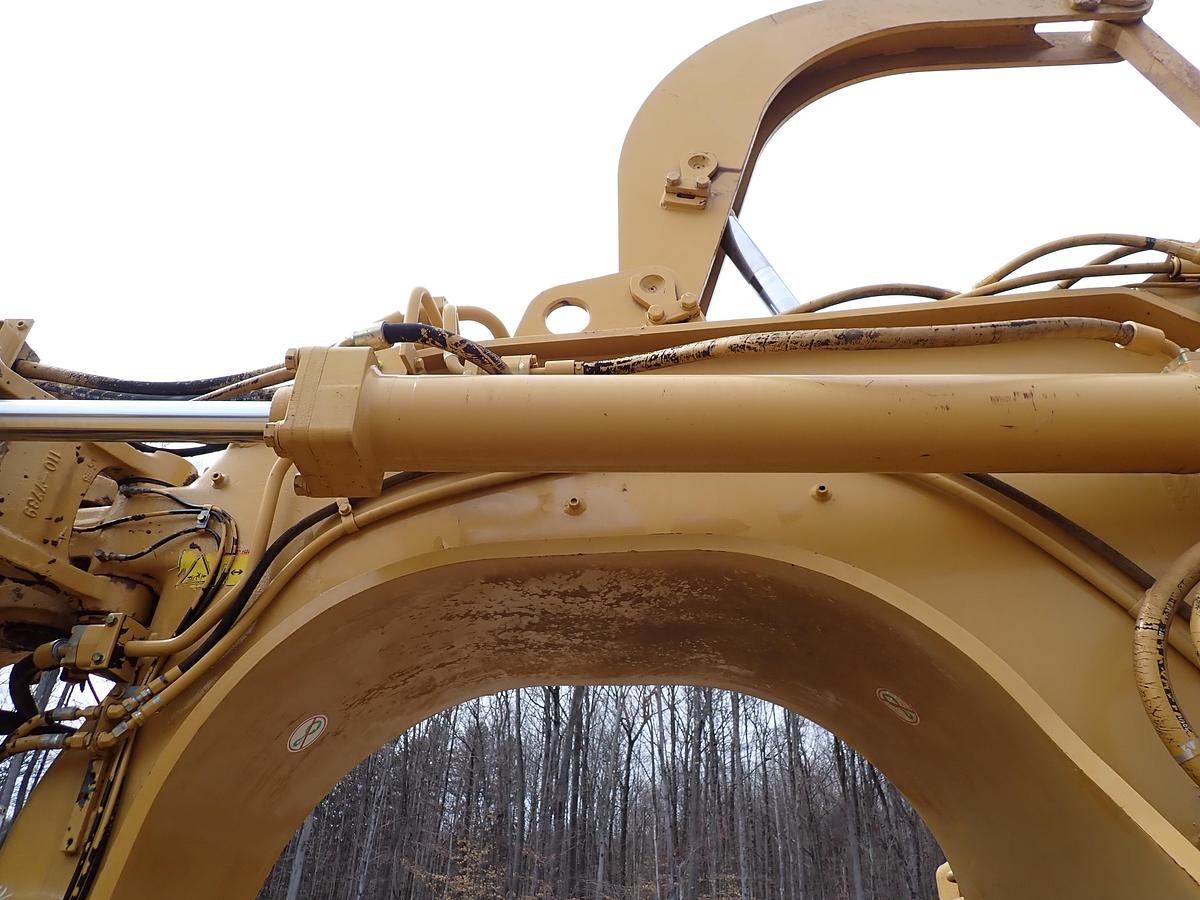 Used 2007 CAT 621G Motor Scraper