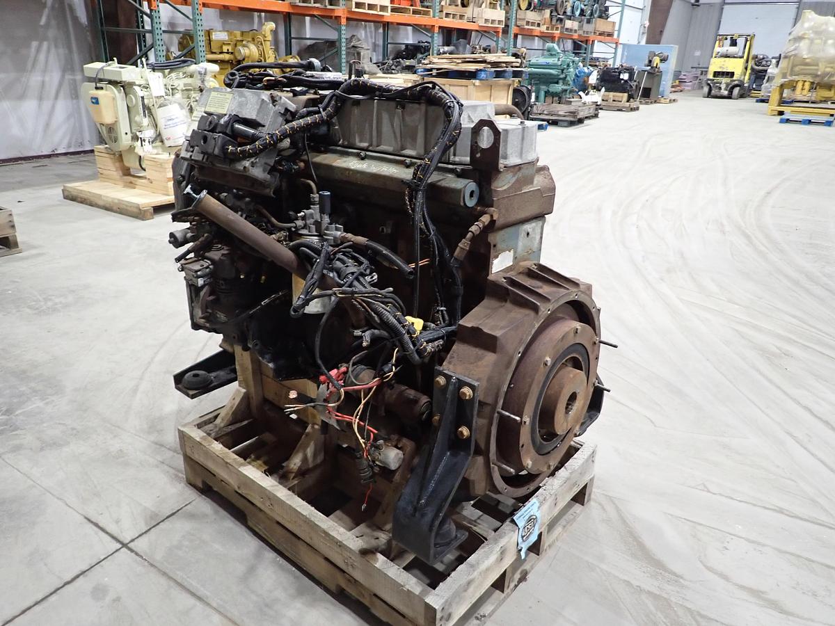 Used 2000 International DT530E Diesel Engine 300 HP INDUSTRIAL!