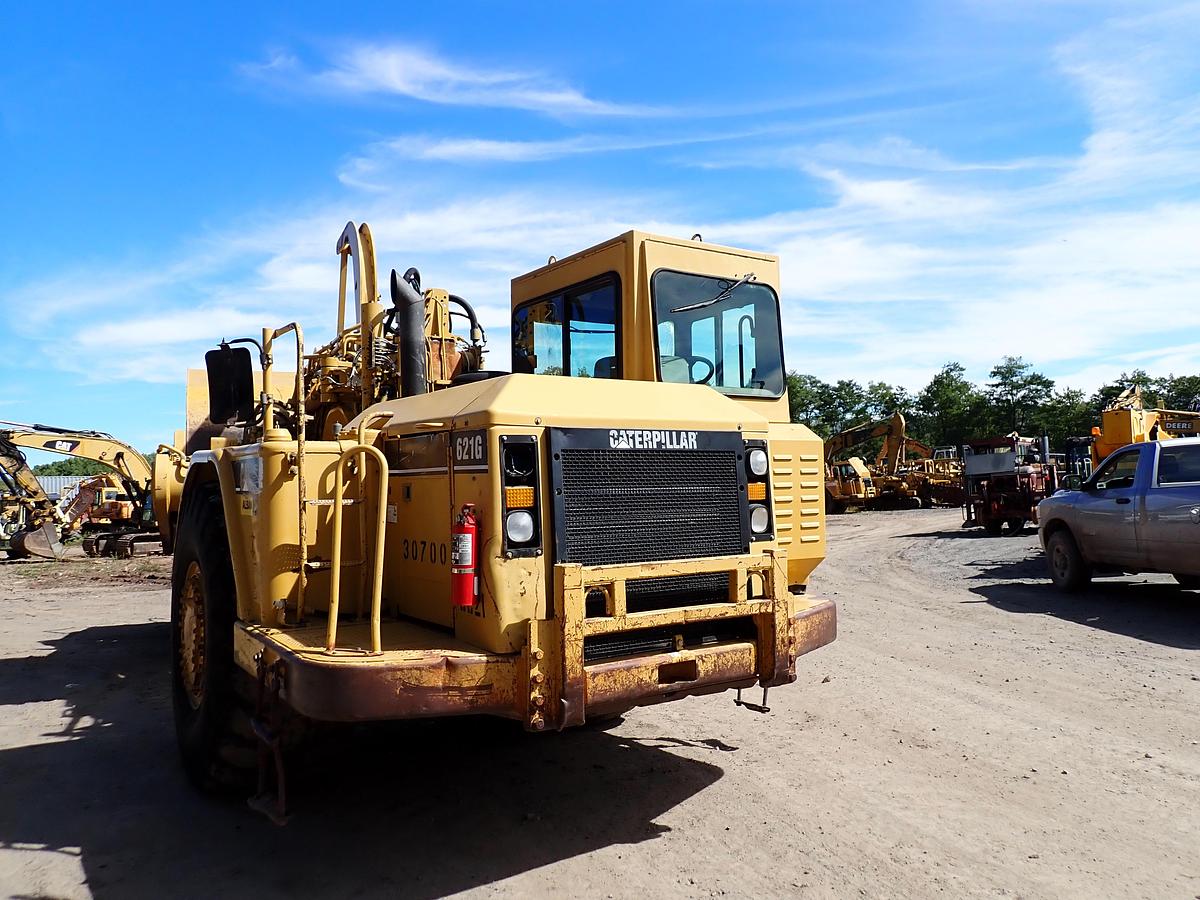 Used 2004 CAT 621G Motor Scraper