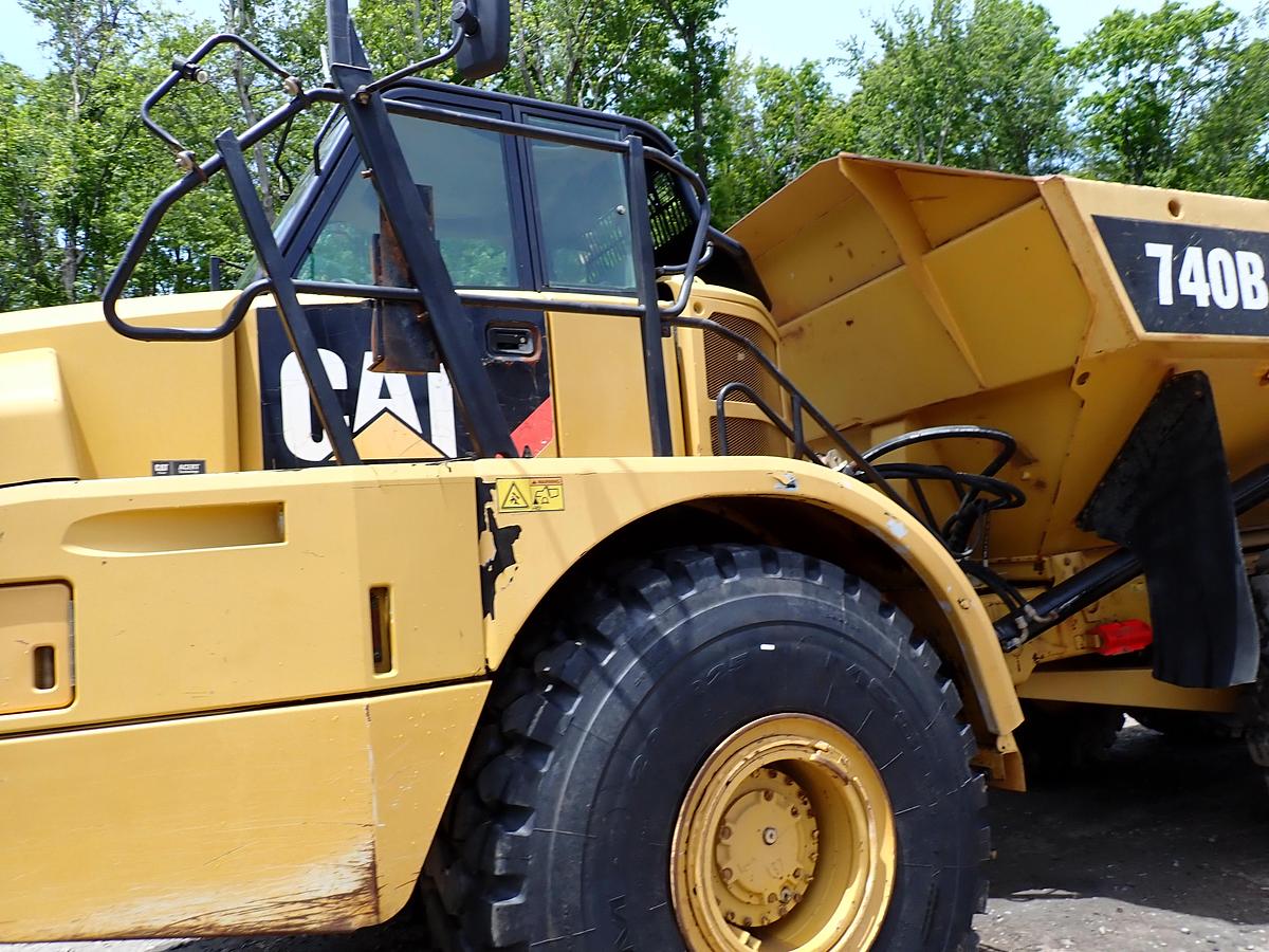 Used 2015 CAT 740B Articulated Haul Truck