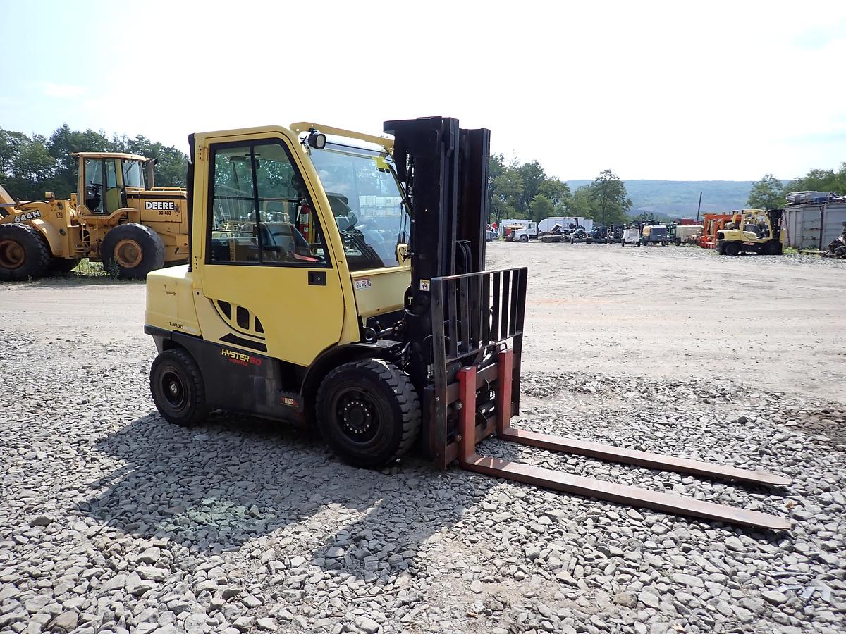 Used 2015 Hyster H80FT Diesel Forklift LOW HOURS! POSITIONERS!