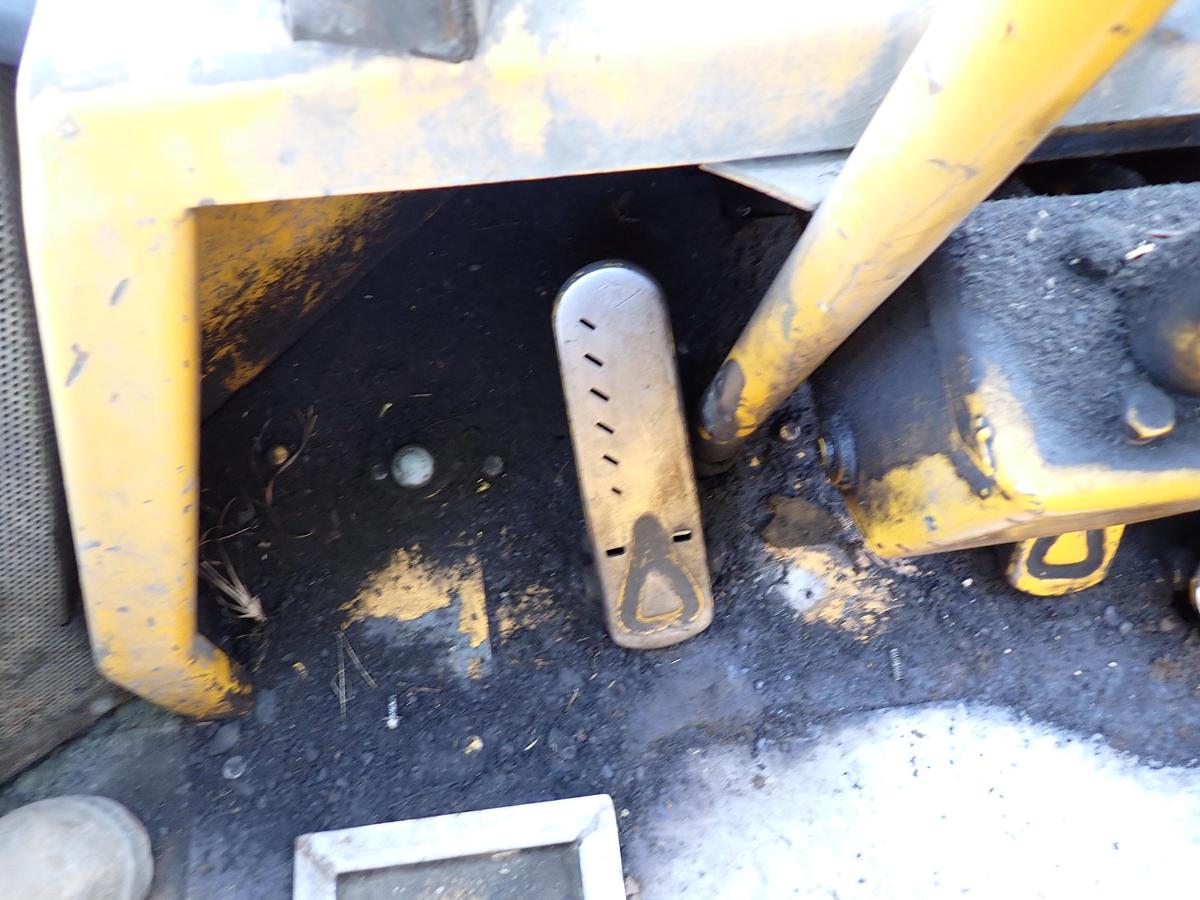 Used 1976 CAT 950 Wheel Loader w/ FORKS