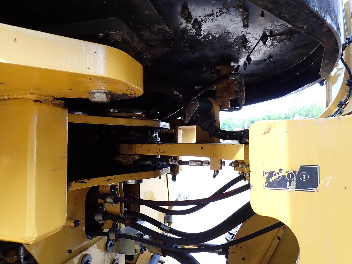 Used 2018 CAT 972M Wheel Loader