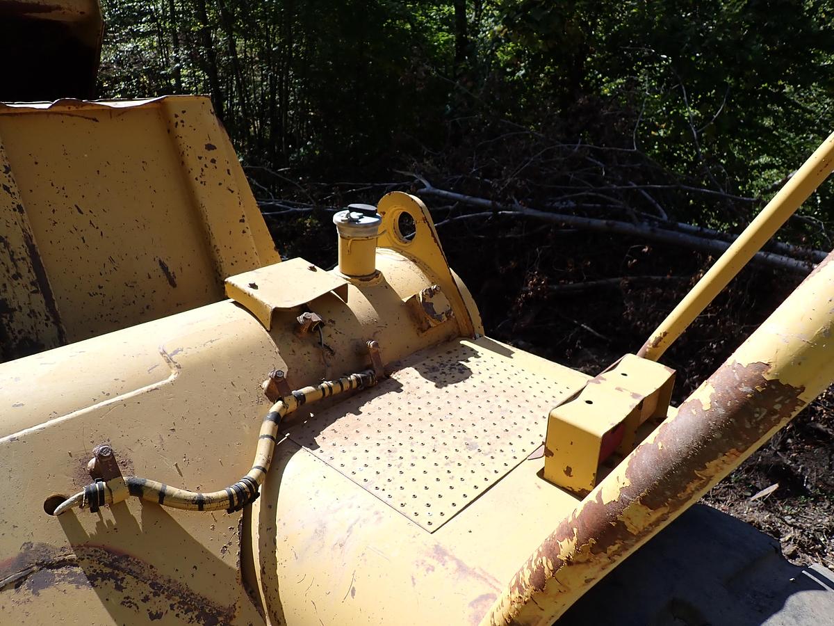 Used 2004 CAT 621G Motor Scraper