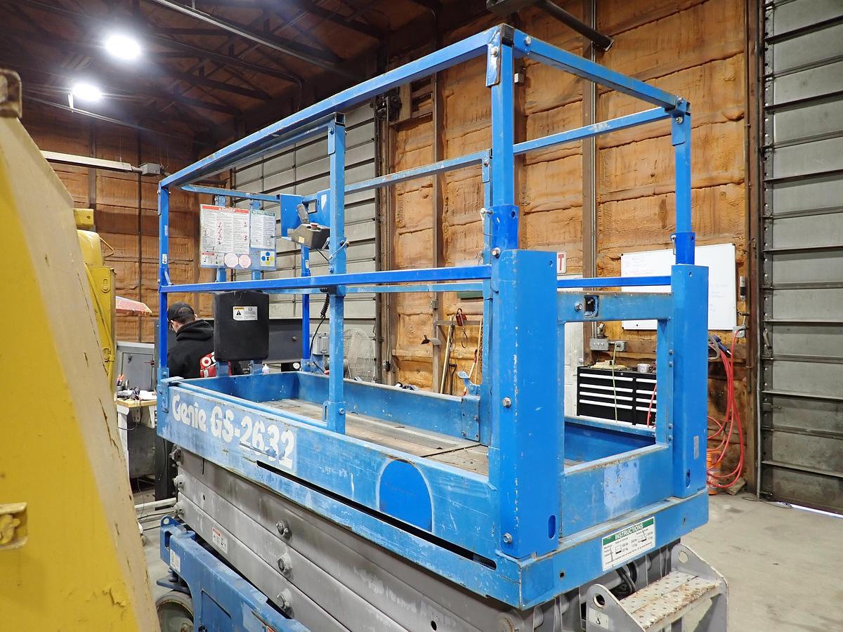 Used 2015 Genie GS2632
