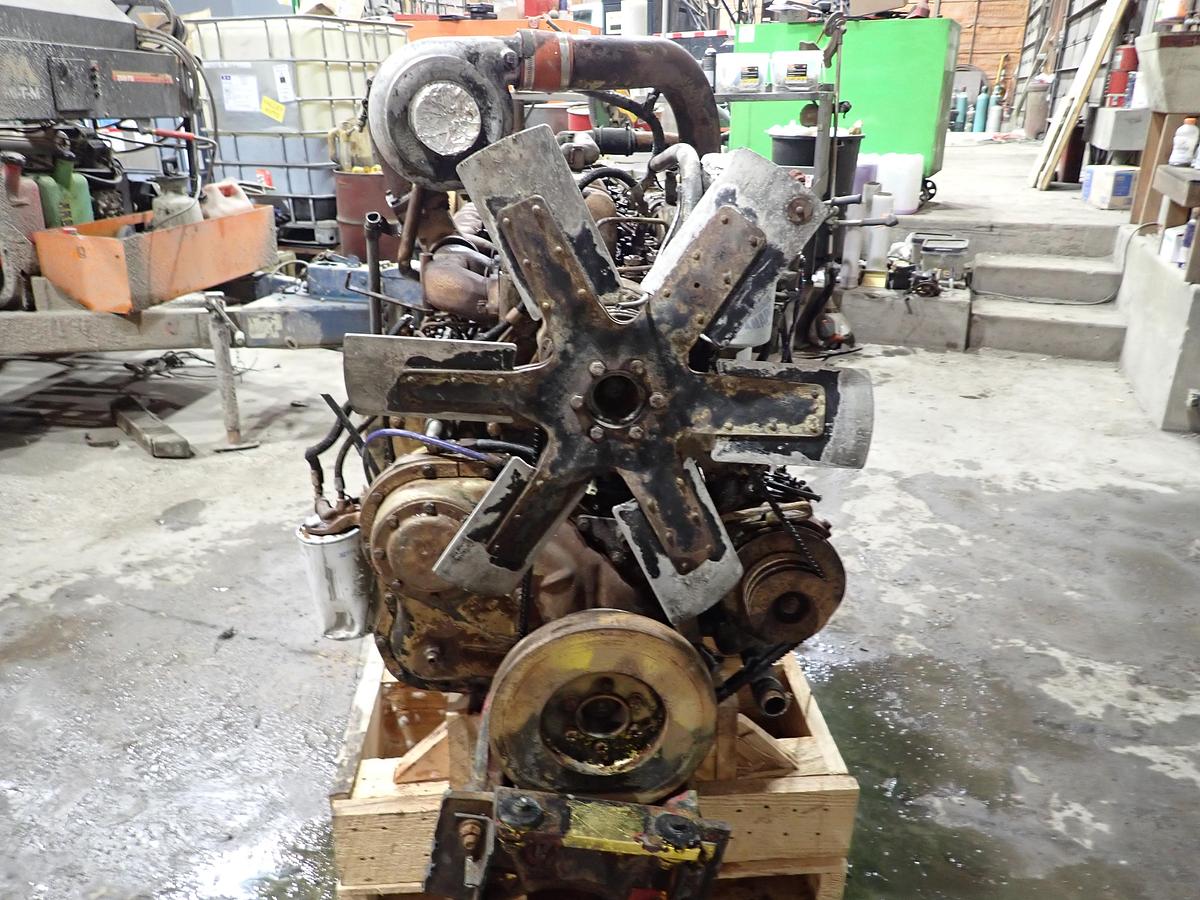 Used Mack ENDT 675 Diesel Engine