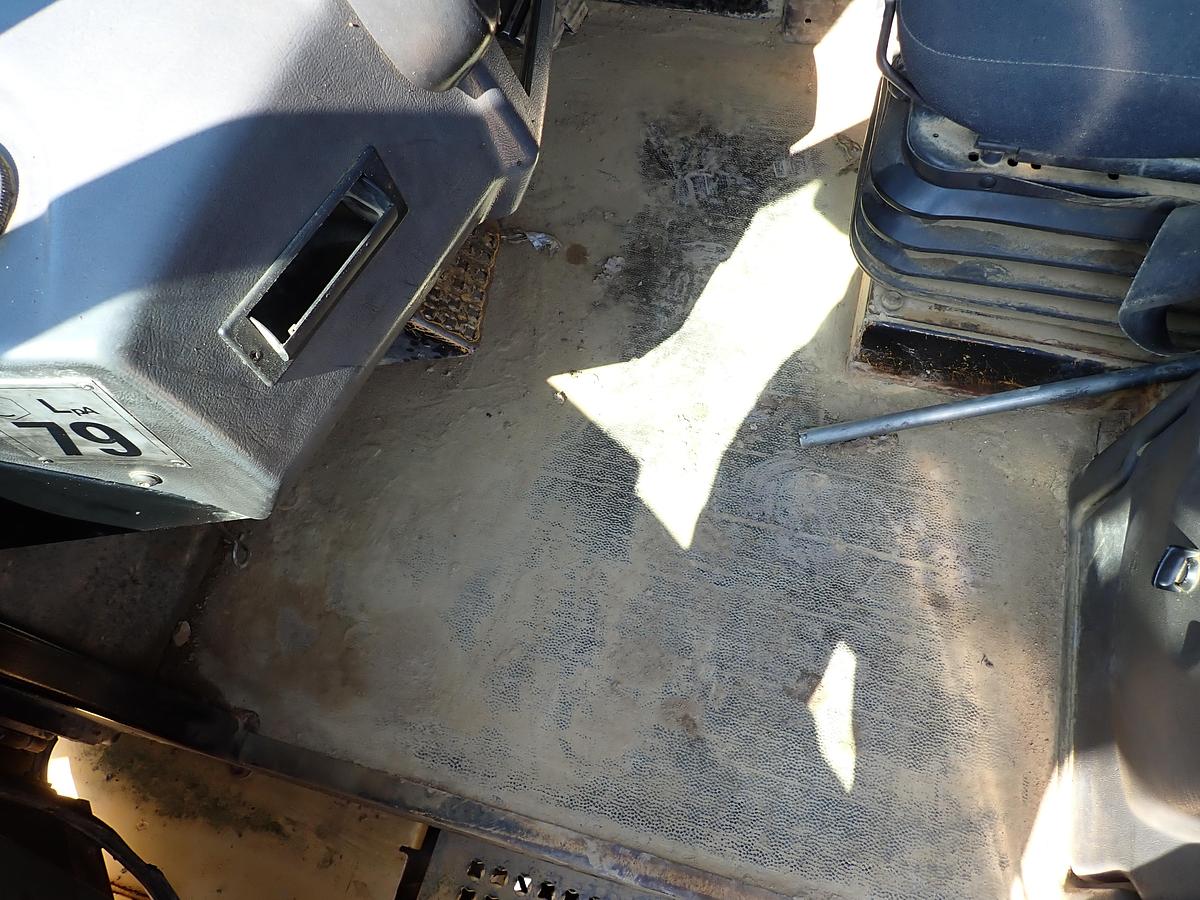 Used 2004 CAT 735 Articulated Haul Truck