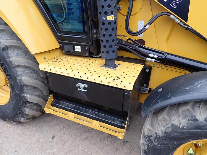 Used 2018 CAT 420F2 Loader Backhoe