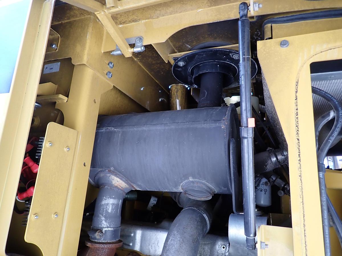 Used 2011 CAT 928HZ Wheel Loader 6000 HOURS! QUICK COUPLER