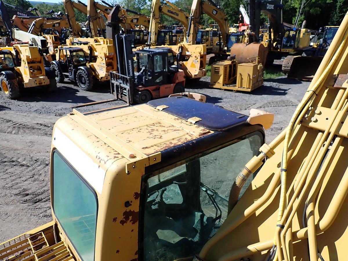 Used 2005 CAT 330CL Hydraulic Excavator