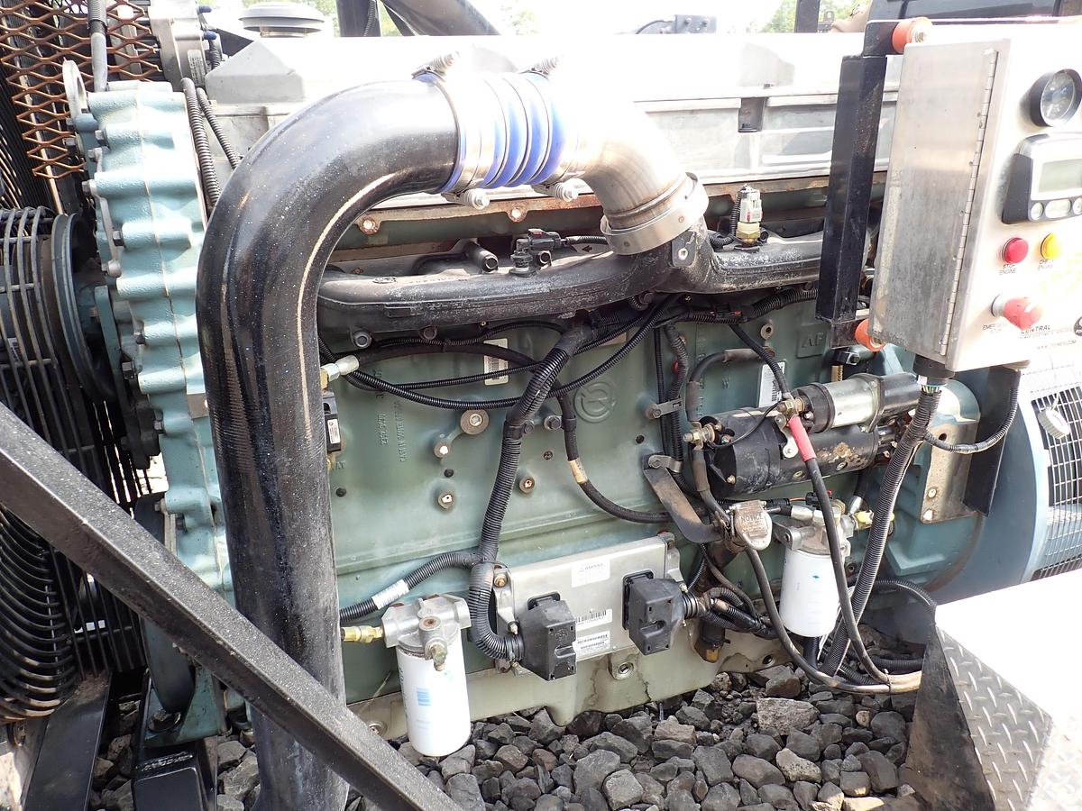 Used Detroit Diesel 450 KW Generator LOW HOURS! 14 LITER SERIES 60