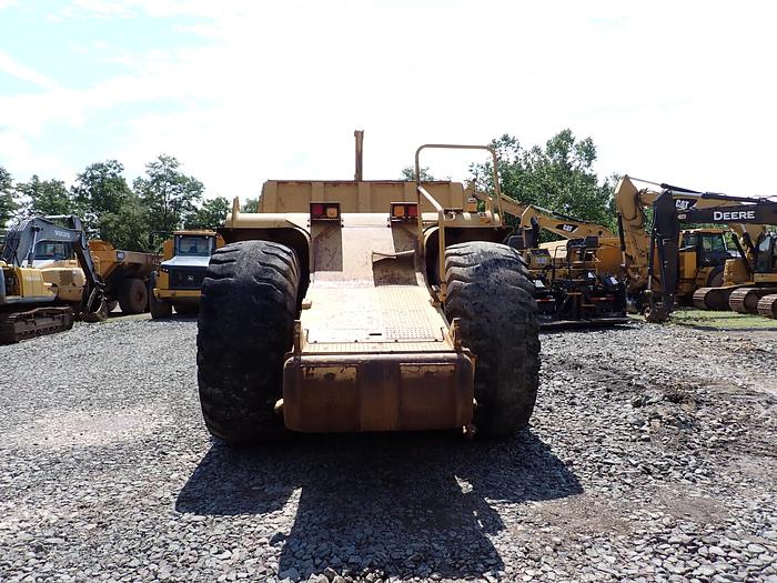 Used 2001 CAT 621G Motor Scraper
