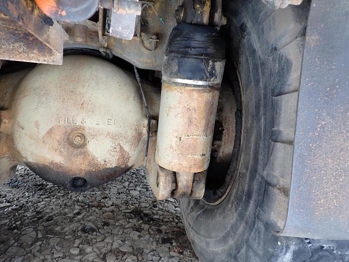 Used 1985 CAT 769C Rigid Frame Water Truck 8000 Gallon