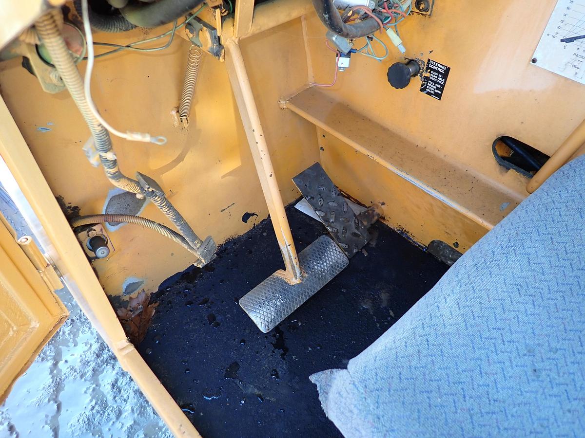 Used 1997 Broderson IC80-2E Carry Deck Crane