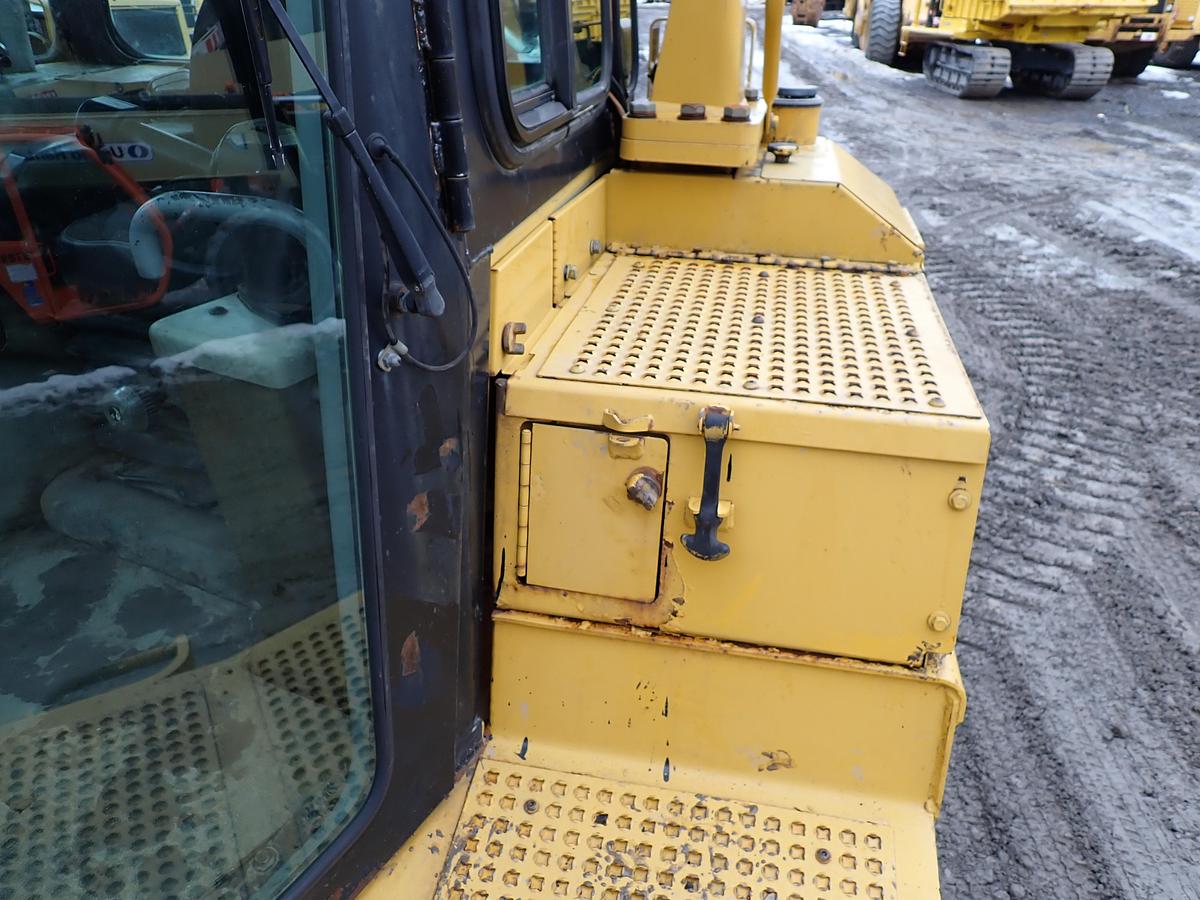 Used 2004 CAT D6R XL II