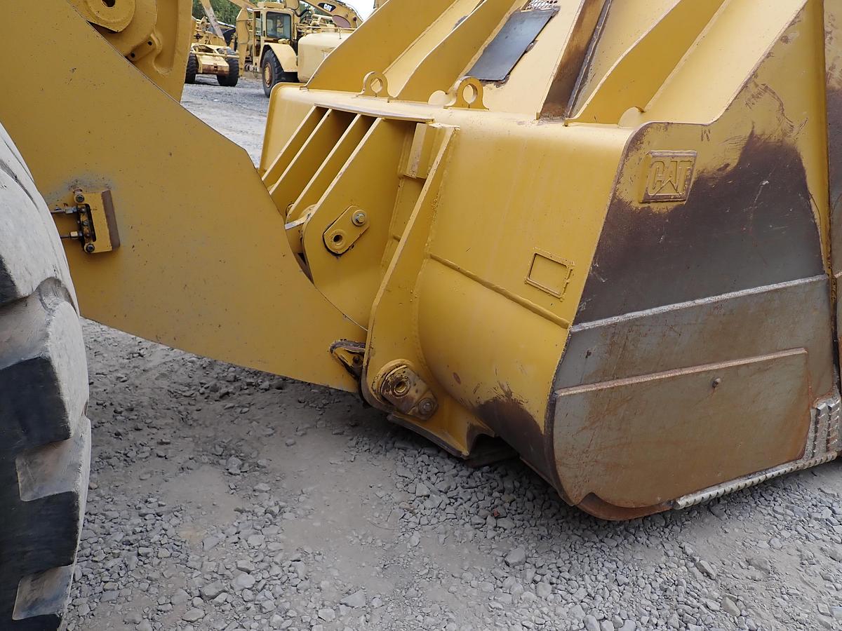 Used 2015 CAT 982M Wheel Loader