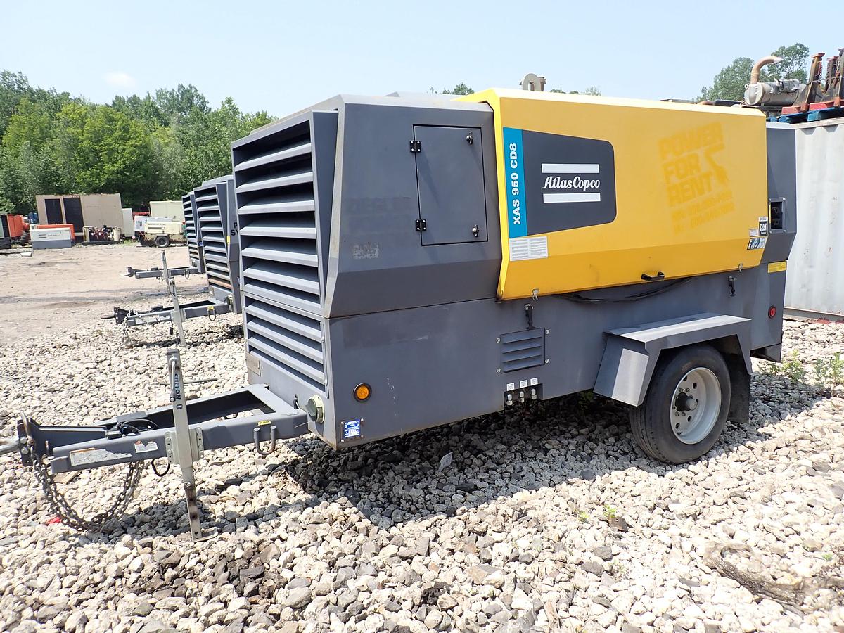 Used 2019 Atlas Copco XAS950CD8 950 CFM Air Compressor 1496 HOURS
