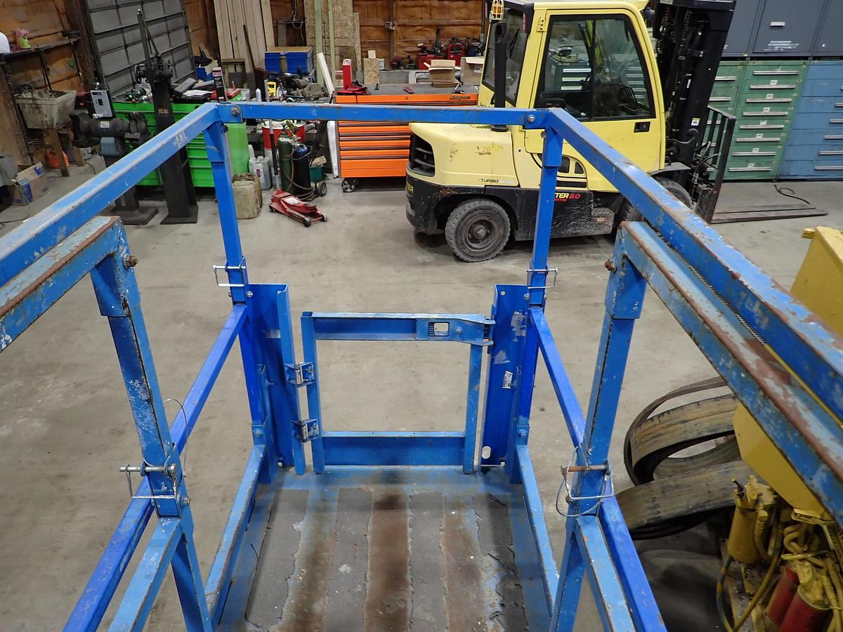 Used 2015 Genie GS2632