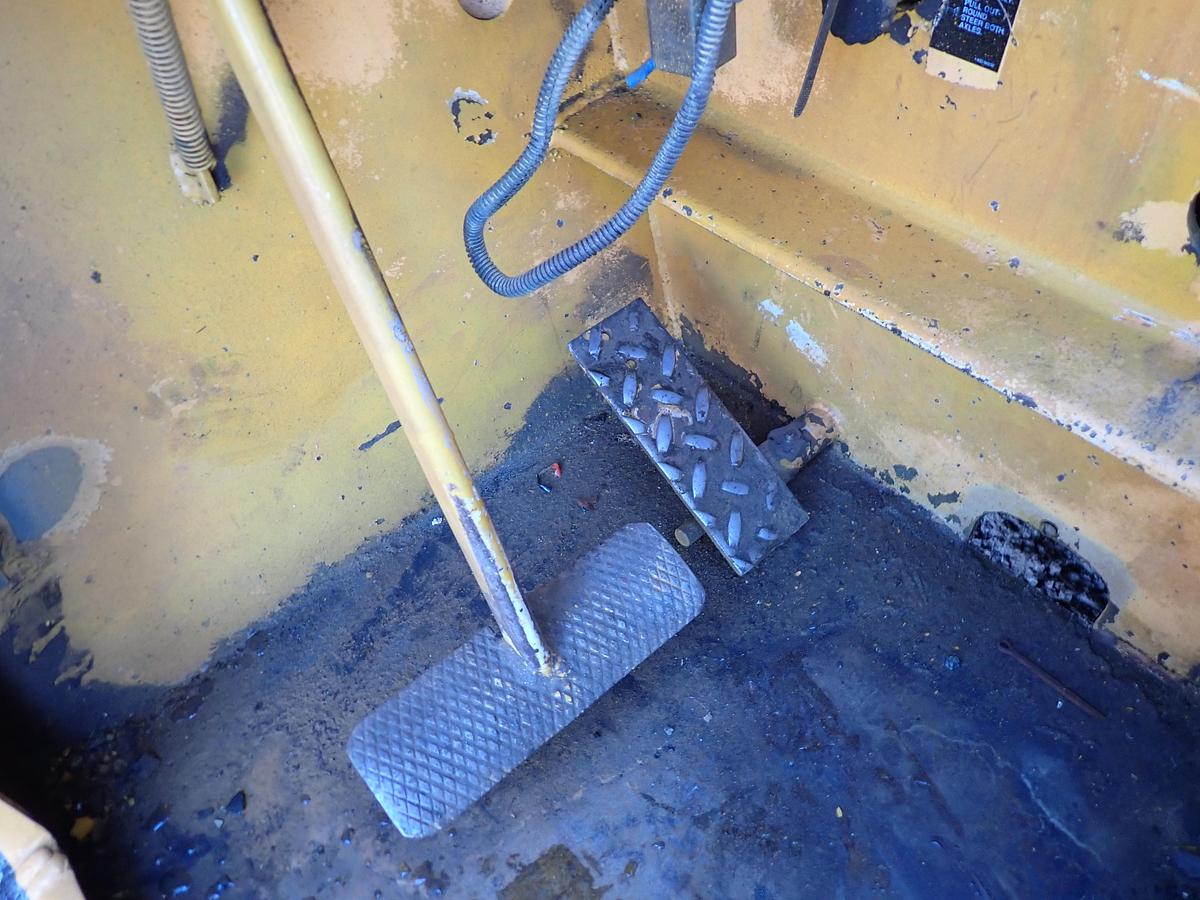 Used 1989 Broderson IC80-1D Carry Deck Crane