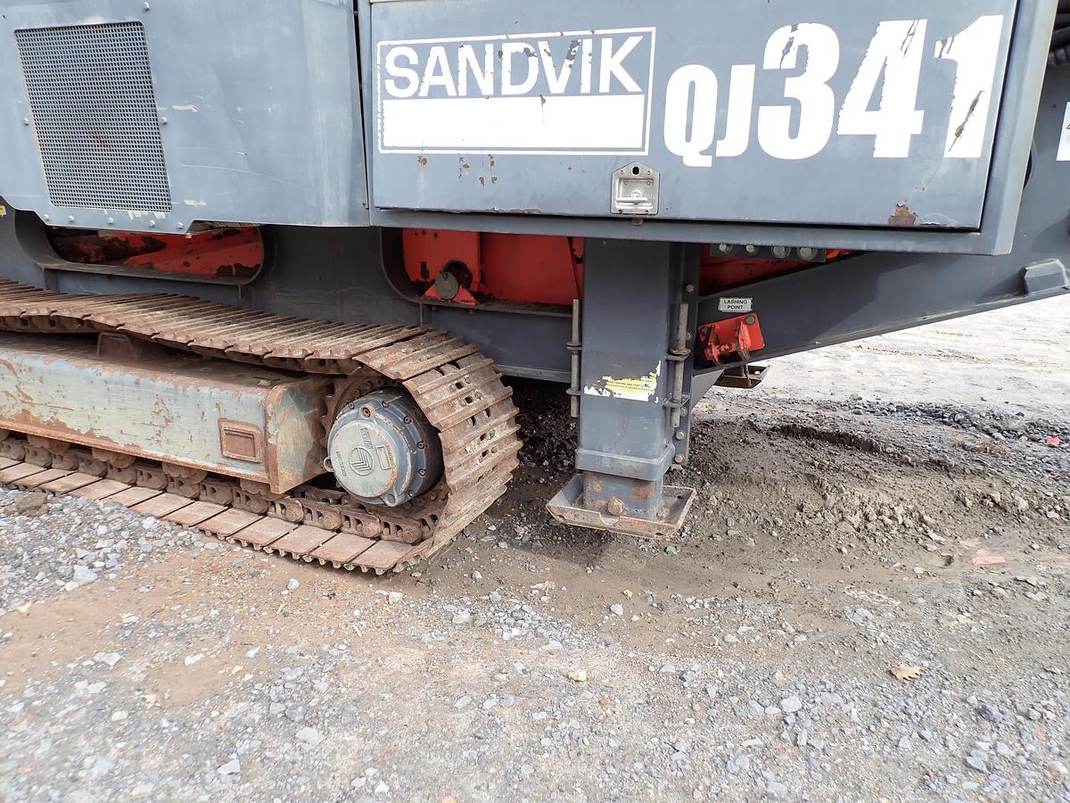 Used 2014 Sandvik QJ341 Jaw Crusher