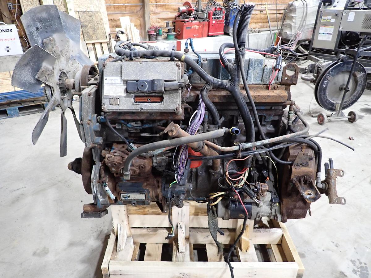 Used 1998 International DT530E HT Diesel Engine 300 HP! 19K MILES!