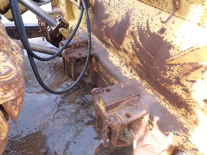 Used 1982 CAT D5B Crawler Dozer w/ CAB & WINCH 