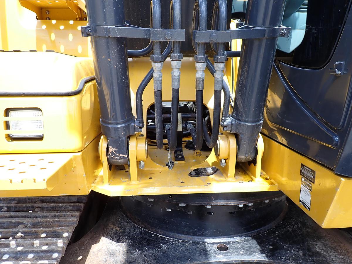 Used 2015 John Deere 160G LC Excavator HYDRAULIC THUMB & QC
