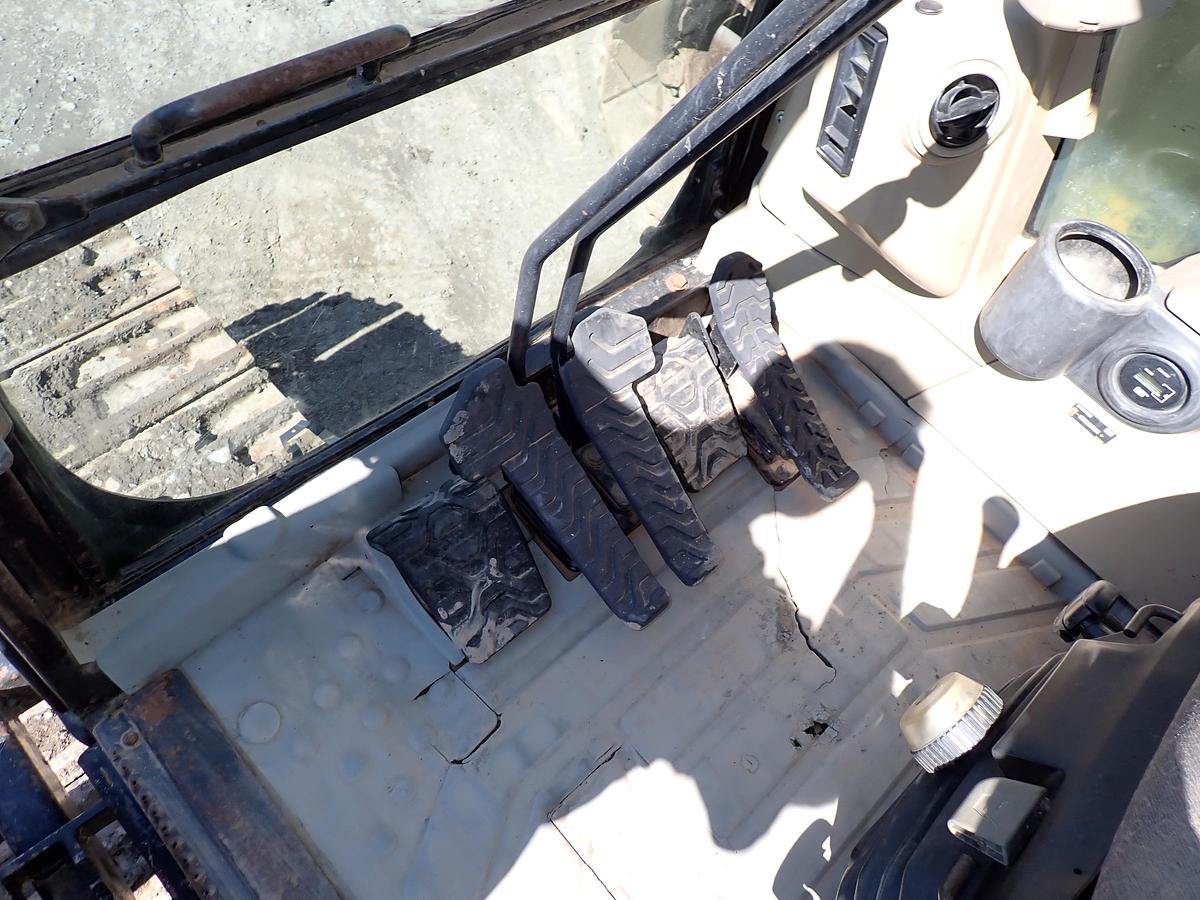 Used 2004 CAT 330CL Hydraulic Excavator