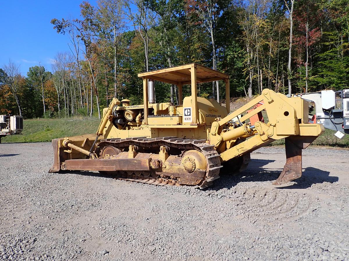 Used 1971 CAT D8H Crawler Dozer w/ RIPPER!
