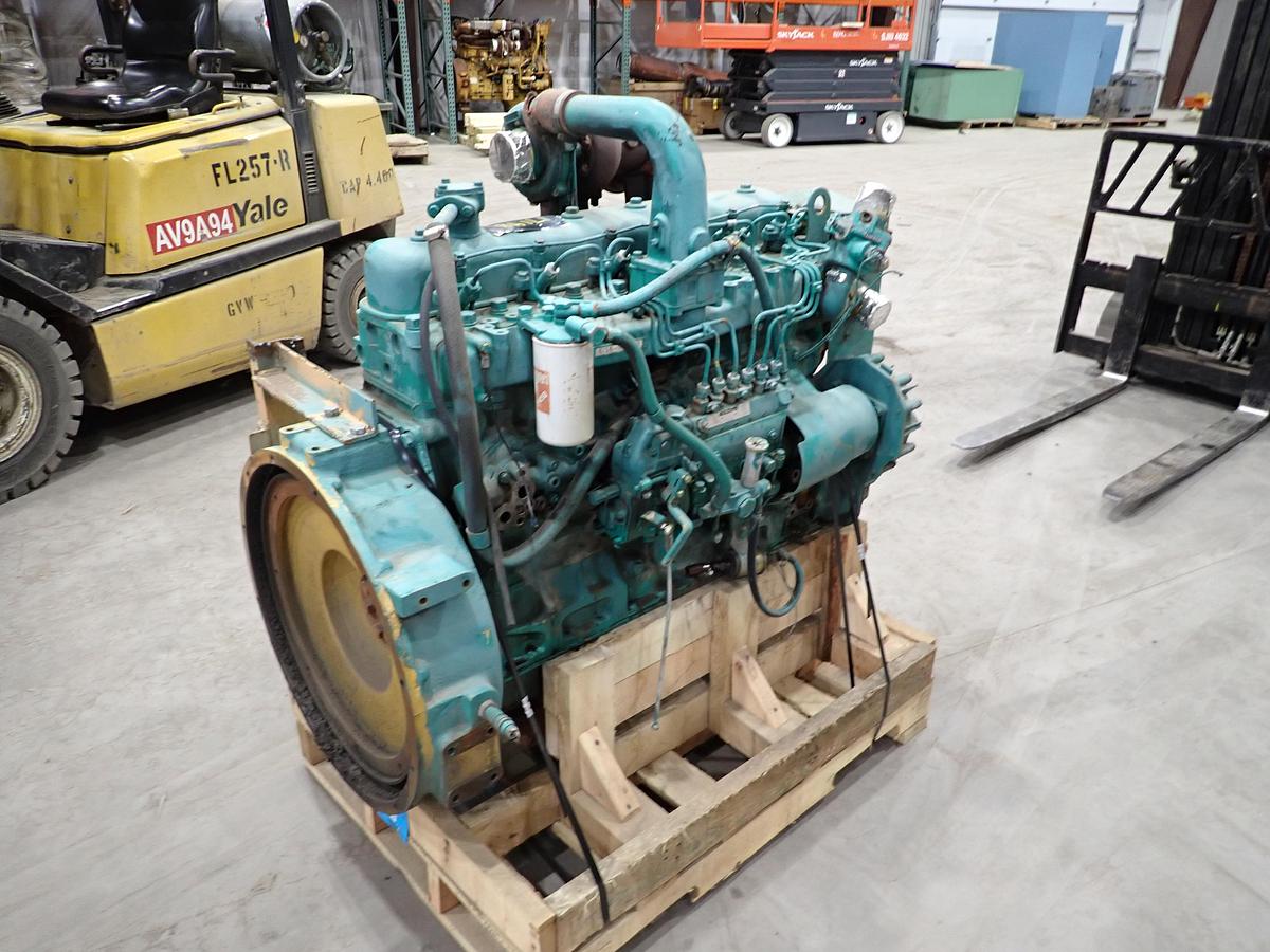 Used Komatsu S6D105-1 Turbo Diesel Engine LOW HOURS! Onan 0665T